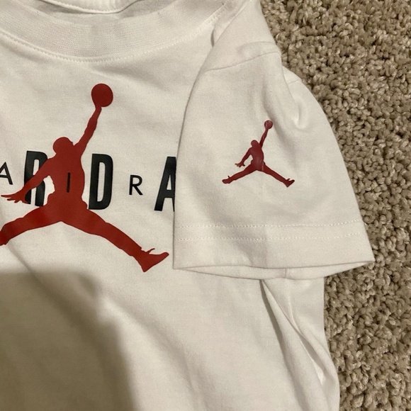 Air Jordan T Shirt Size 2T White Black Flight Jumpman Nike Boy 2T - Picture 3 of 4